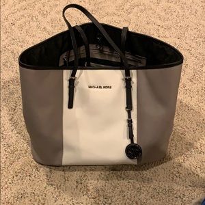 Michael Kors tote